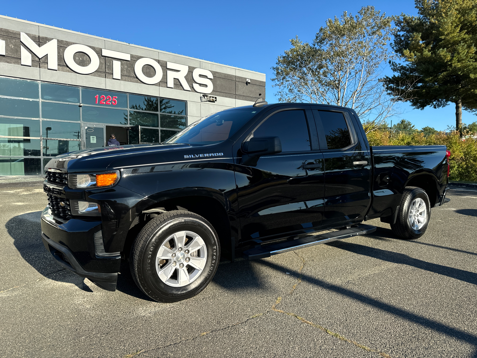 2020 Chevrolet Silverado 1500 Double Cab Custom Pickup 4D 6 1/2 ft 2