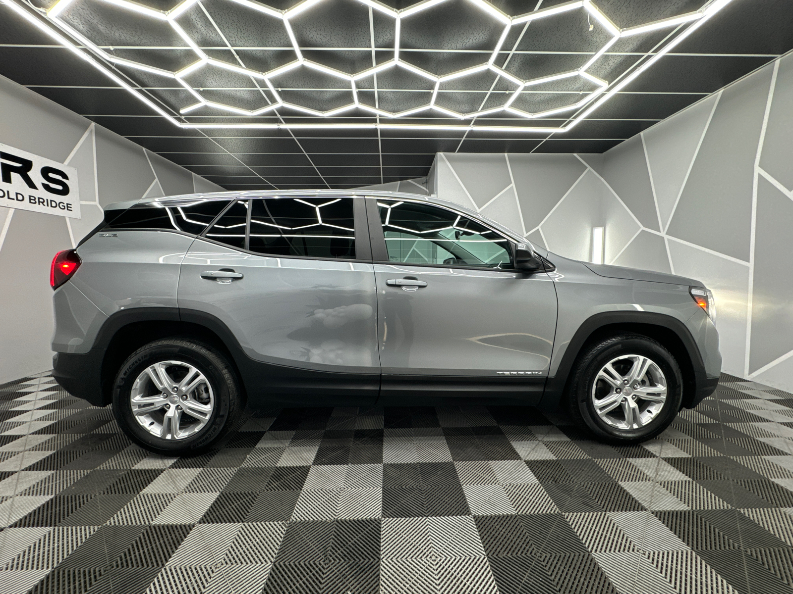 2024 GMC Terrain  11