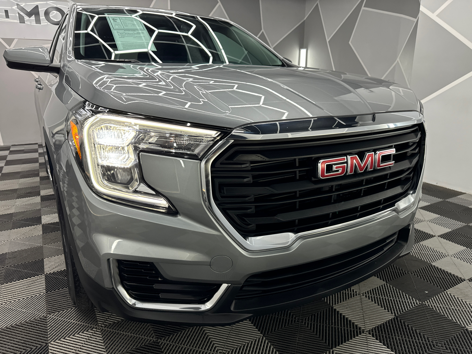 2024 GMC Terrain  14