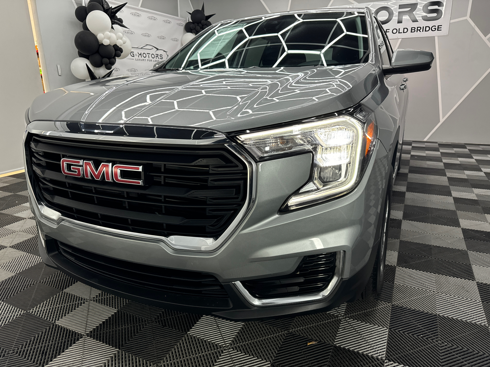 2024 GMC Terrain  16