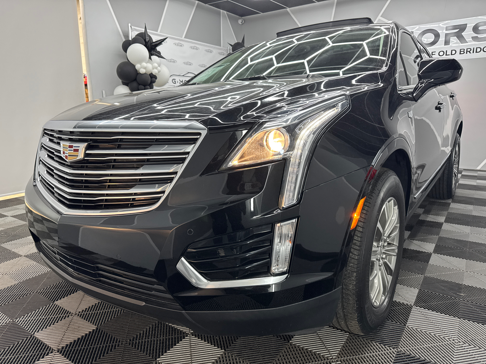 2019 Cadillac XT5 Luxury Sport Utility 4D 1