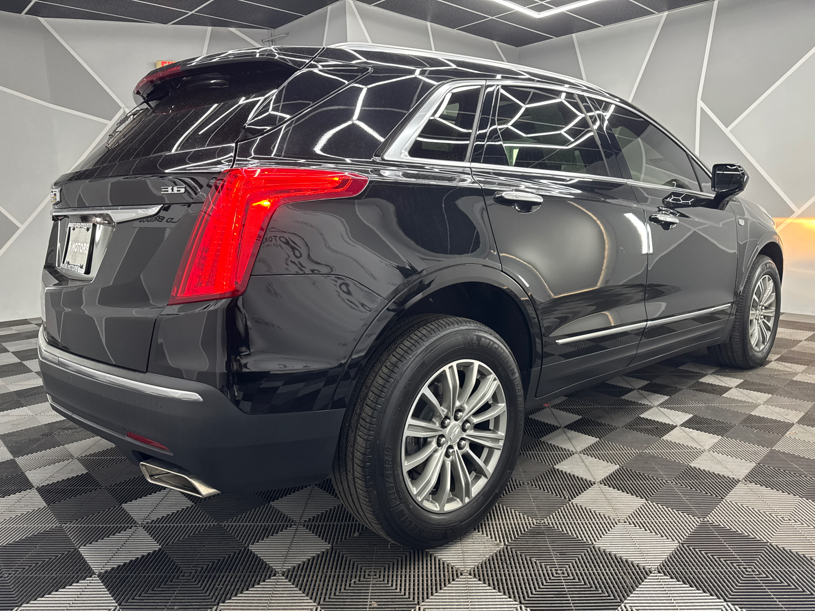 2019 Cadillac XT5 Luxury Sport Utility 4D 10