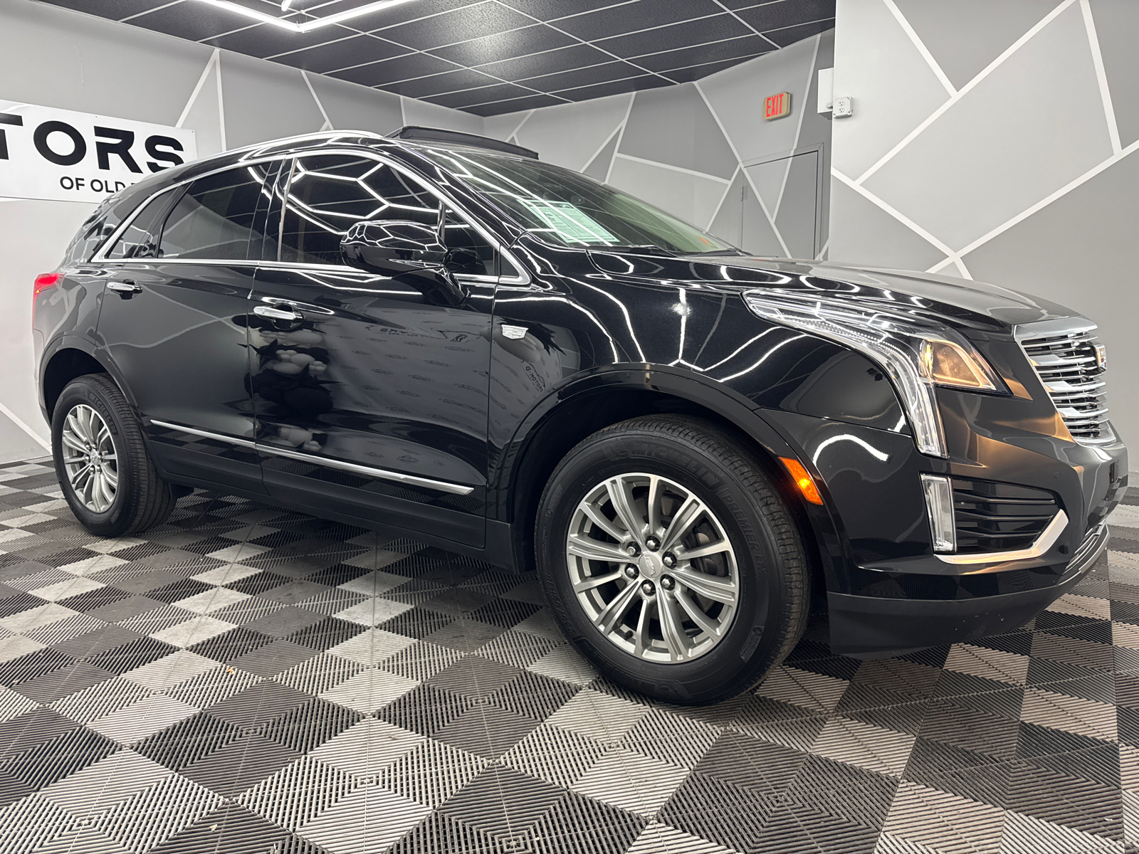 2019 Cadillac XT5 Luxury Sport Utility 4D 12