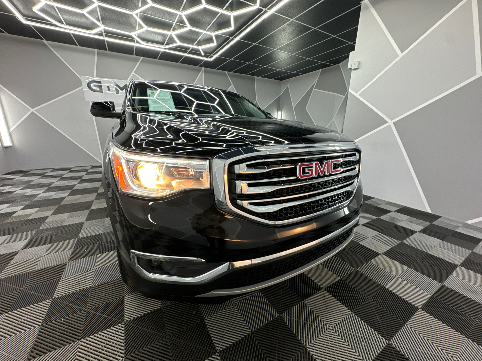 2019 GMC Acadia  14