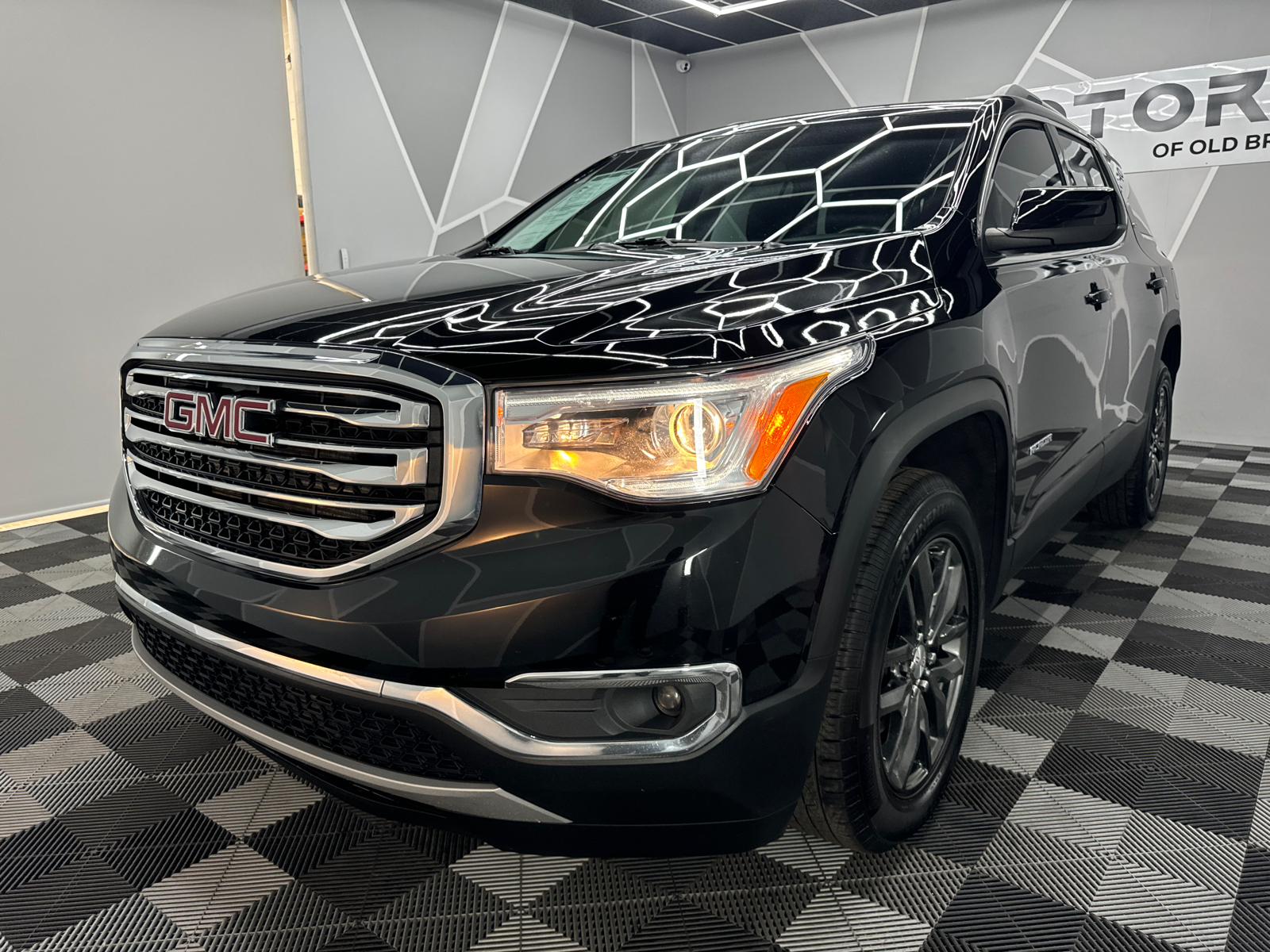 2019 GMC Acadia  17