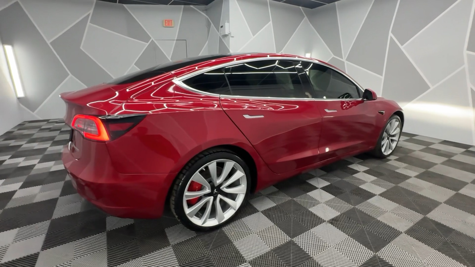 2019 Tesla Model 3 Long Range Sedan 4D 10