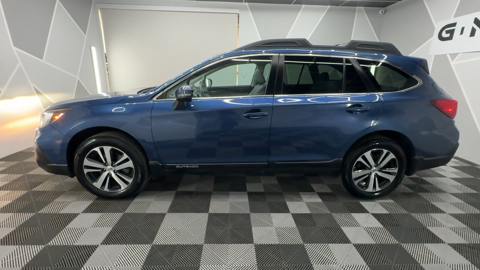 2019 Subaru Outback 3.6R Limited Wagon 4D 3