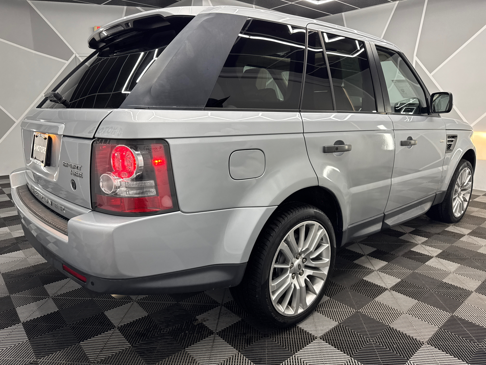 2010 Land Rover Range Rover Sport  10