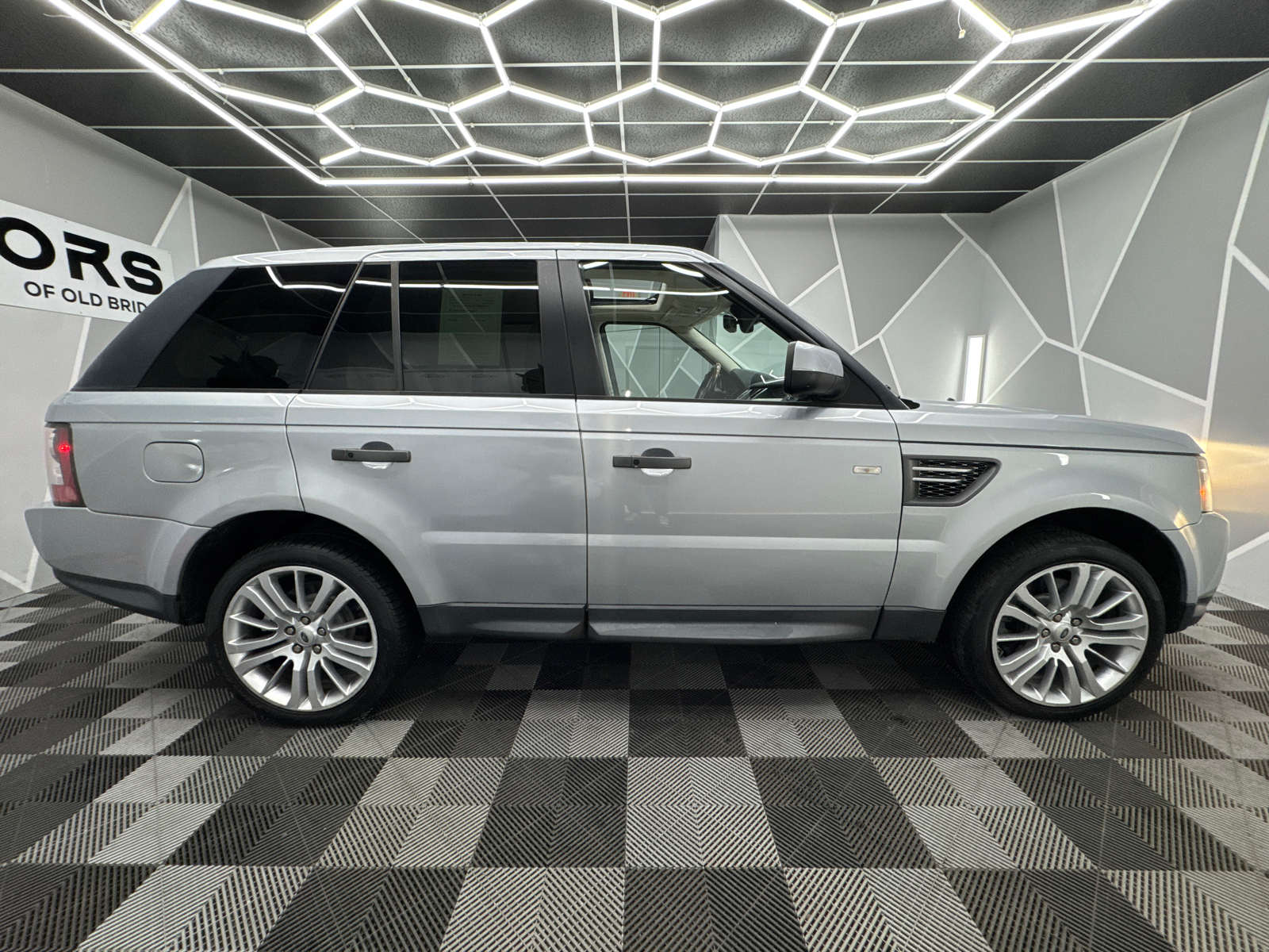 2010 Land Rover Range Rover Sport  11