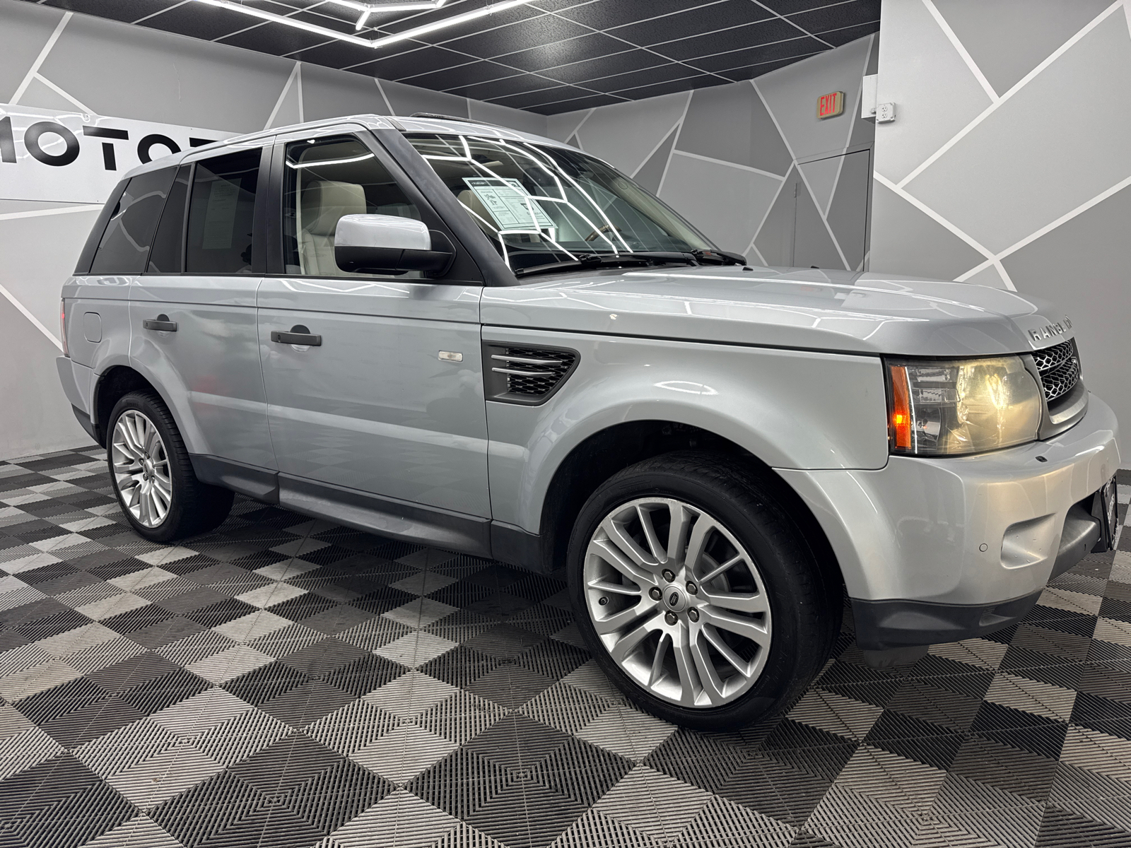 2010 Land Rover Range Rover Sport  12