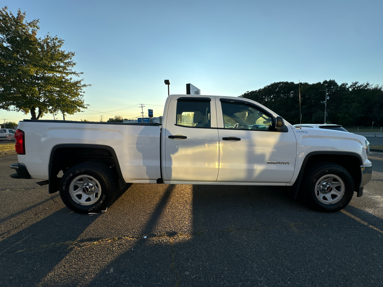 2017 GMC Sierra 1500 Double Cab Pickup 4D 6 1/2 ft 11