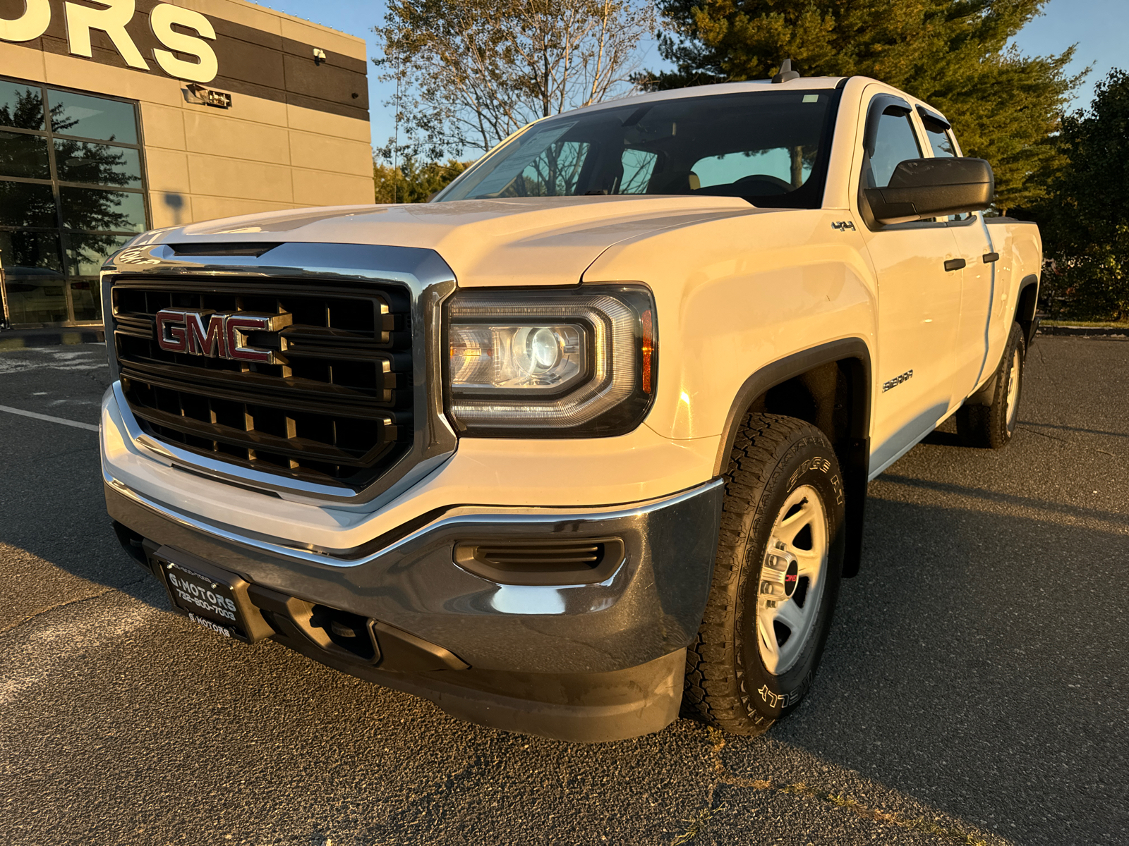 2017 GMC Sierra 1500 Double Cab Pickup 4D 6 1/2 ft 17