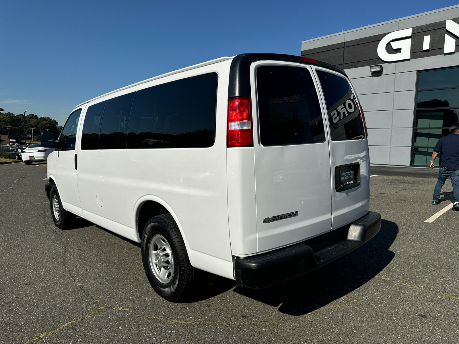 2020 Chevrolet Express 2500 Passenger LS Van 3D 5