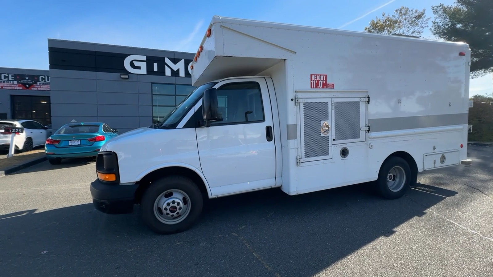 2008 GMC Savana Commercial Cutaway Cab-Chassis Van 2D 3