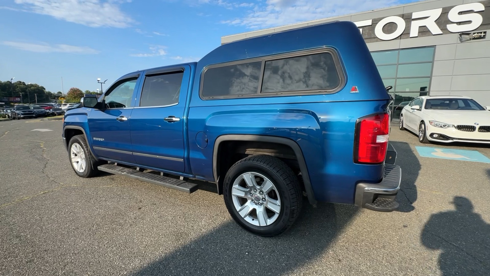 2015 GMC Sierra 1500 Crew Cab SLT Pickup 4D 6 1/2 ft 3