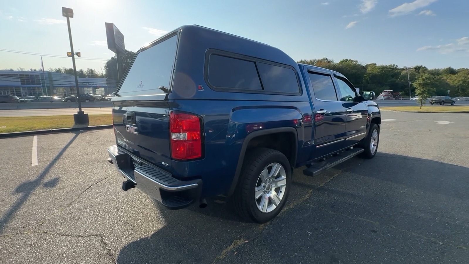 2015 GMC Sierra 1500 Crew Cab SLT Pickup 4D 6 1/2 ft 7