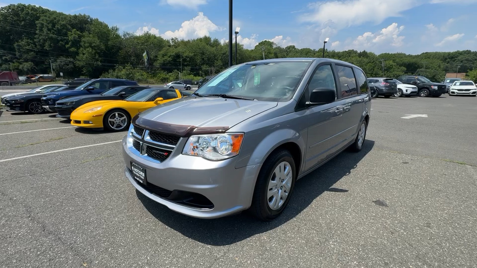 2014 Dodge Grand Caravan Passenger SE Minivan 4D 1