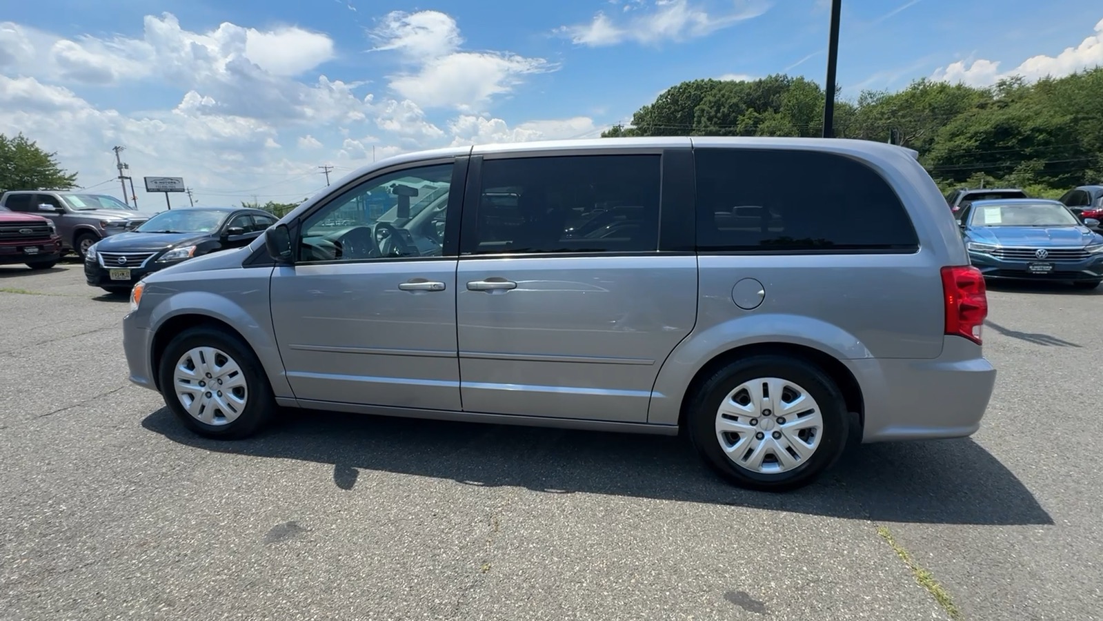 2014 Dodge Grand Caravan Passenger SE Minivan 4D 5