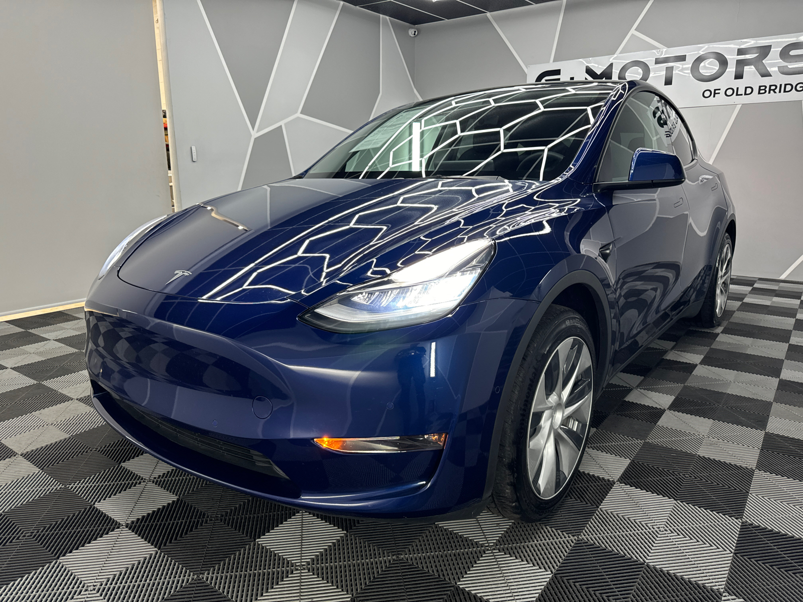 2021 Tesla Model Y  1