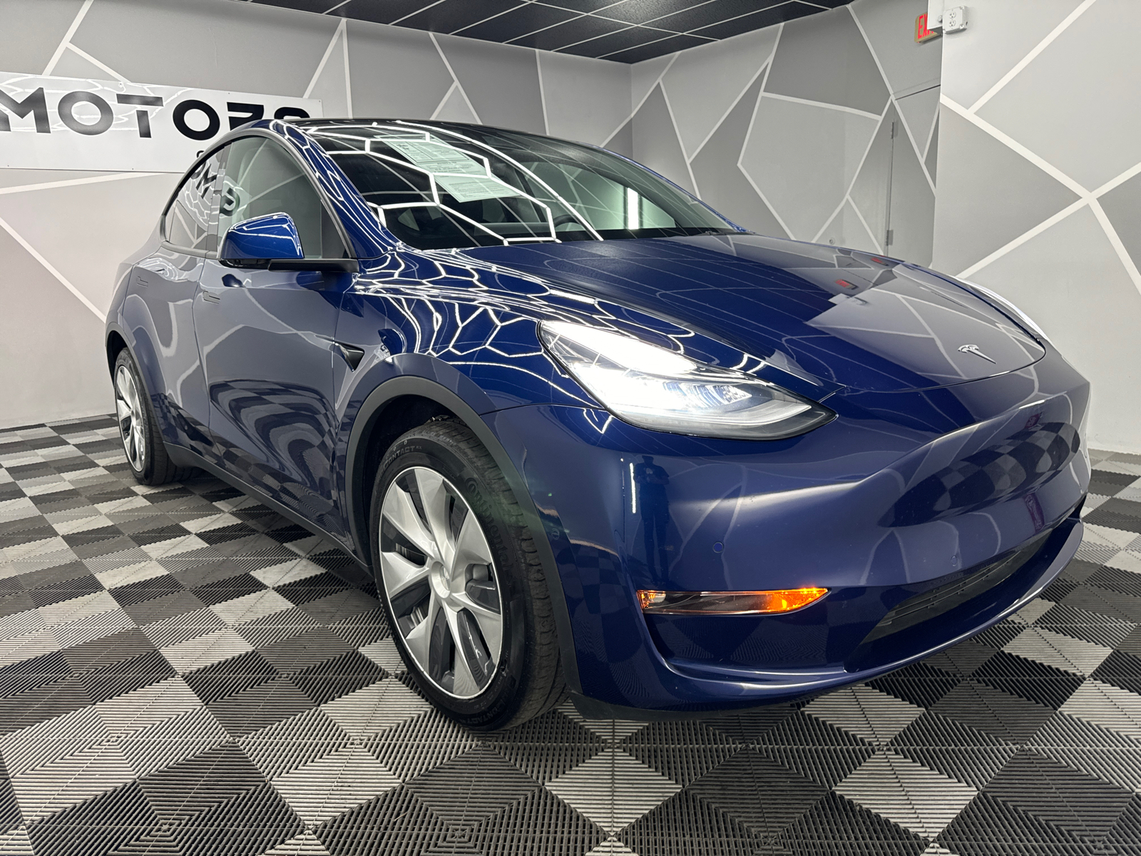 2021 Tesla Model Y  13