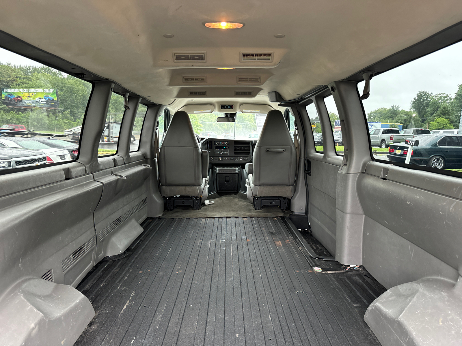 2019 Chevrolet Express 3500 Passenger LT Extended Van 3D 22