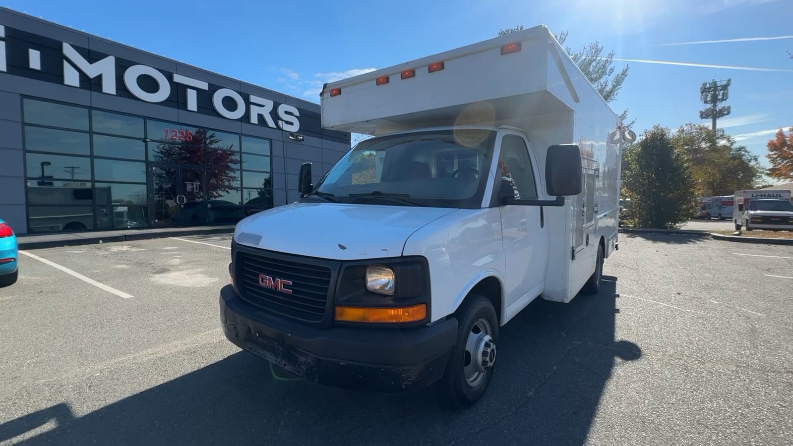 2007 GMC Savana Cutaway Cutaway Van 2D 1