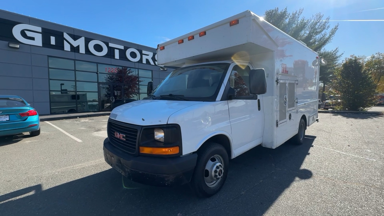 2007 GMC Savana Cutaway Cutaway Van 2D 2