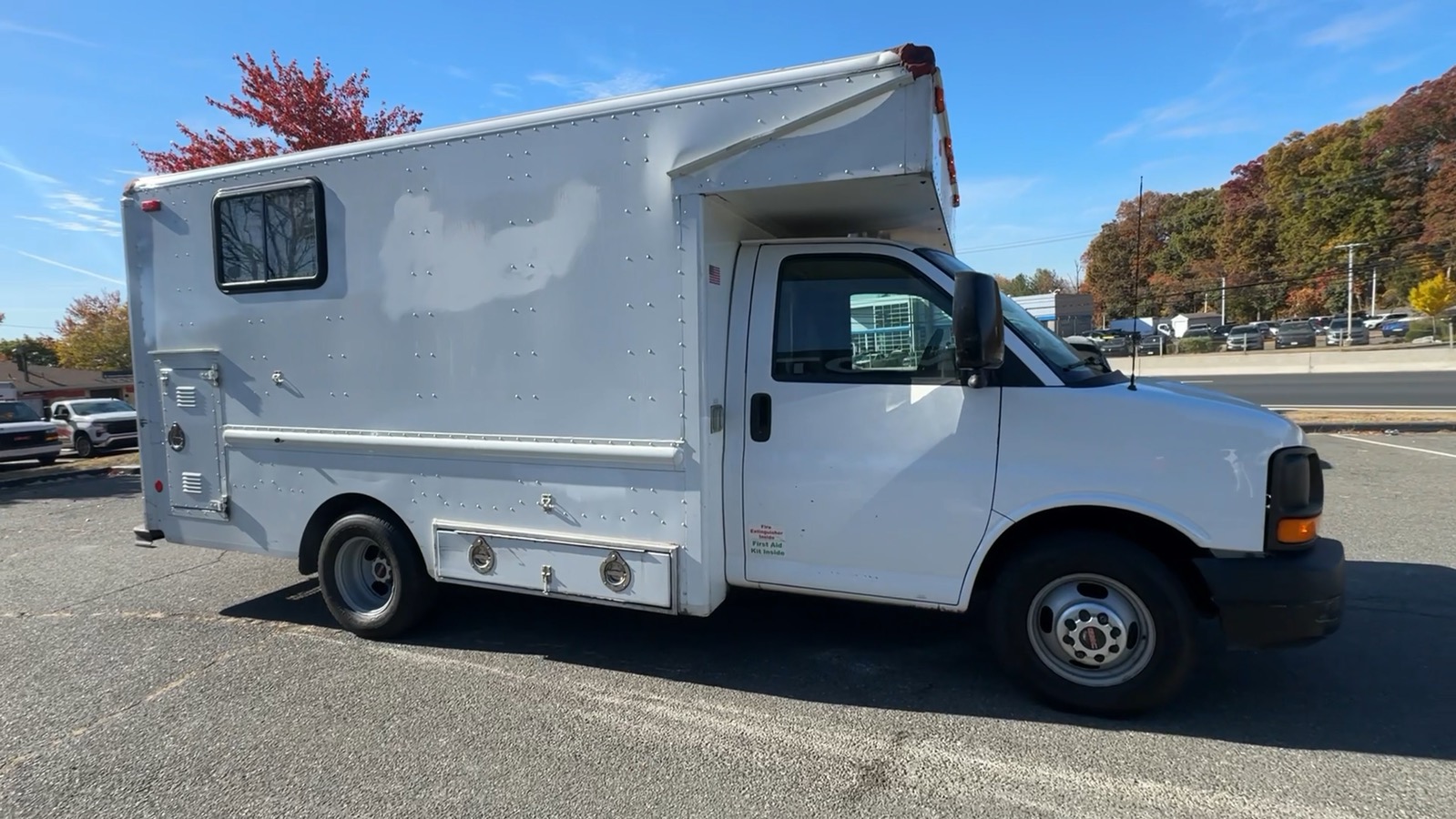 2007 GMC Savana Cutaway Cutaway Van 2D 13