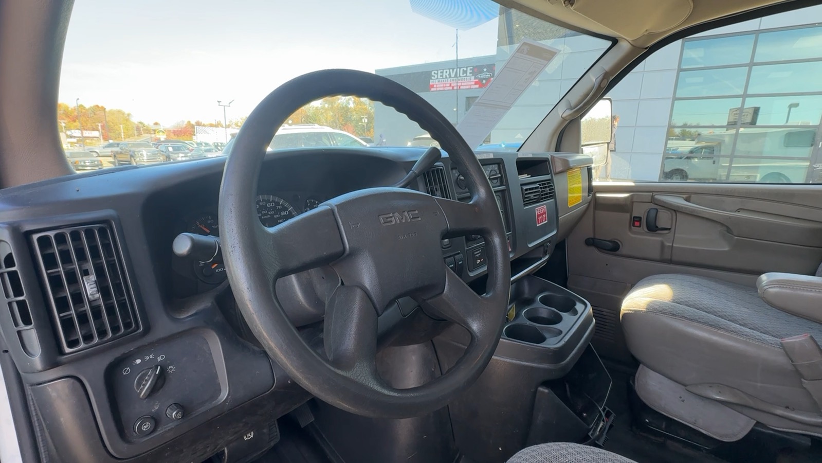 2007 GMC Savana Cutaway Cutaway Van 2D 34