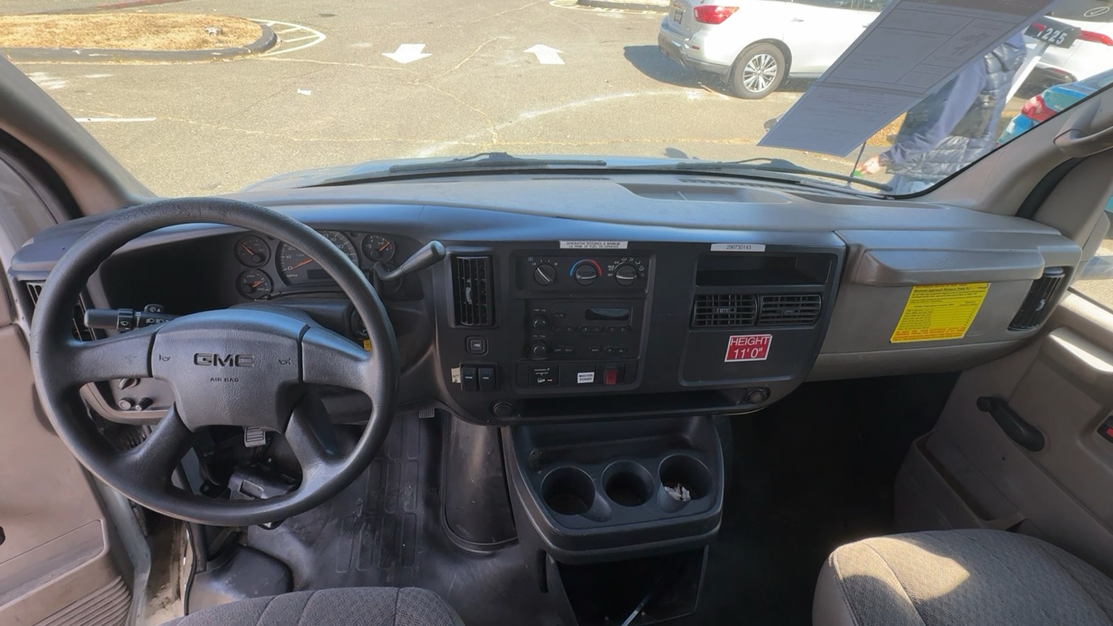 2007 GMC Savana Cutaway Cutaway Van 2D 35