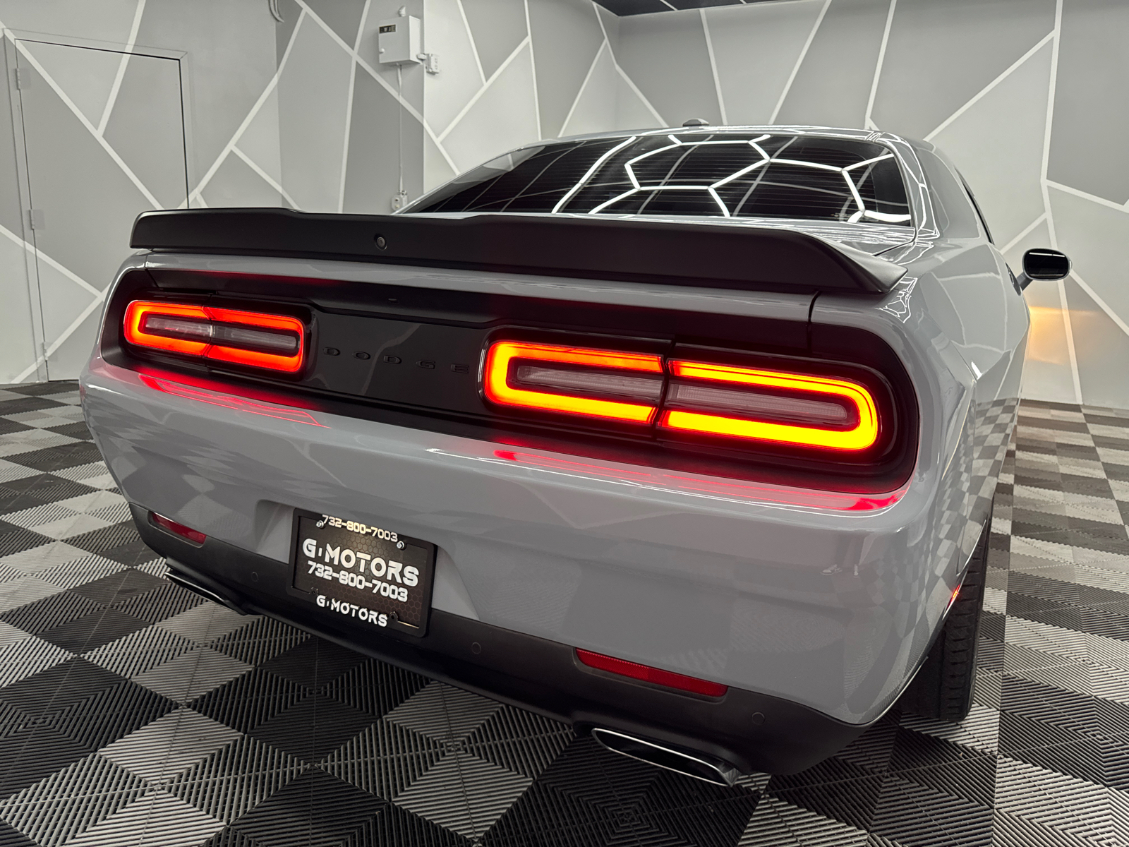 2020 Dodge Challenger R/T Coupe 2D 8