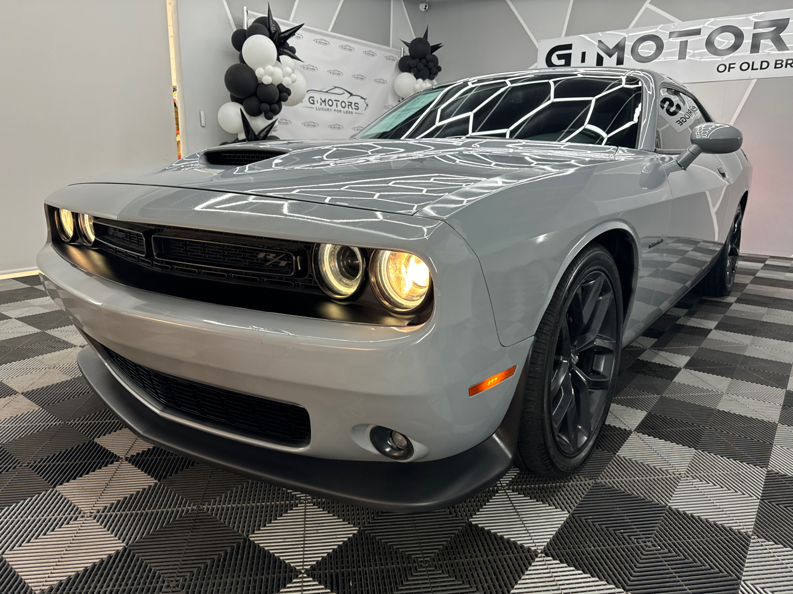 2020 Dodge Challenger R/T Coupe 2D 17