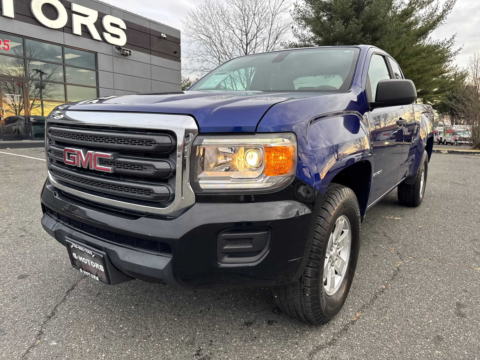 2017 GMC Canyon Extended Cab Pickup 2D 6 ft 1