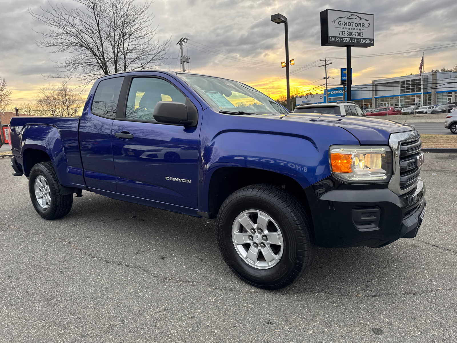 2017 GMC Canyon Extended Cab Pickup 2D 6 ft 12