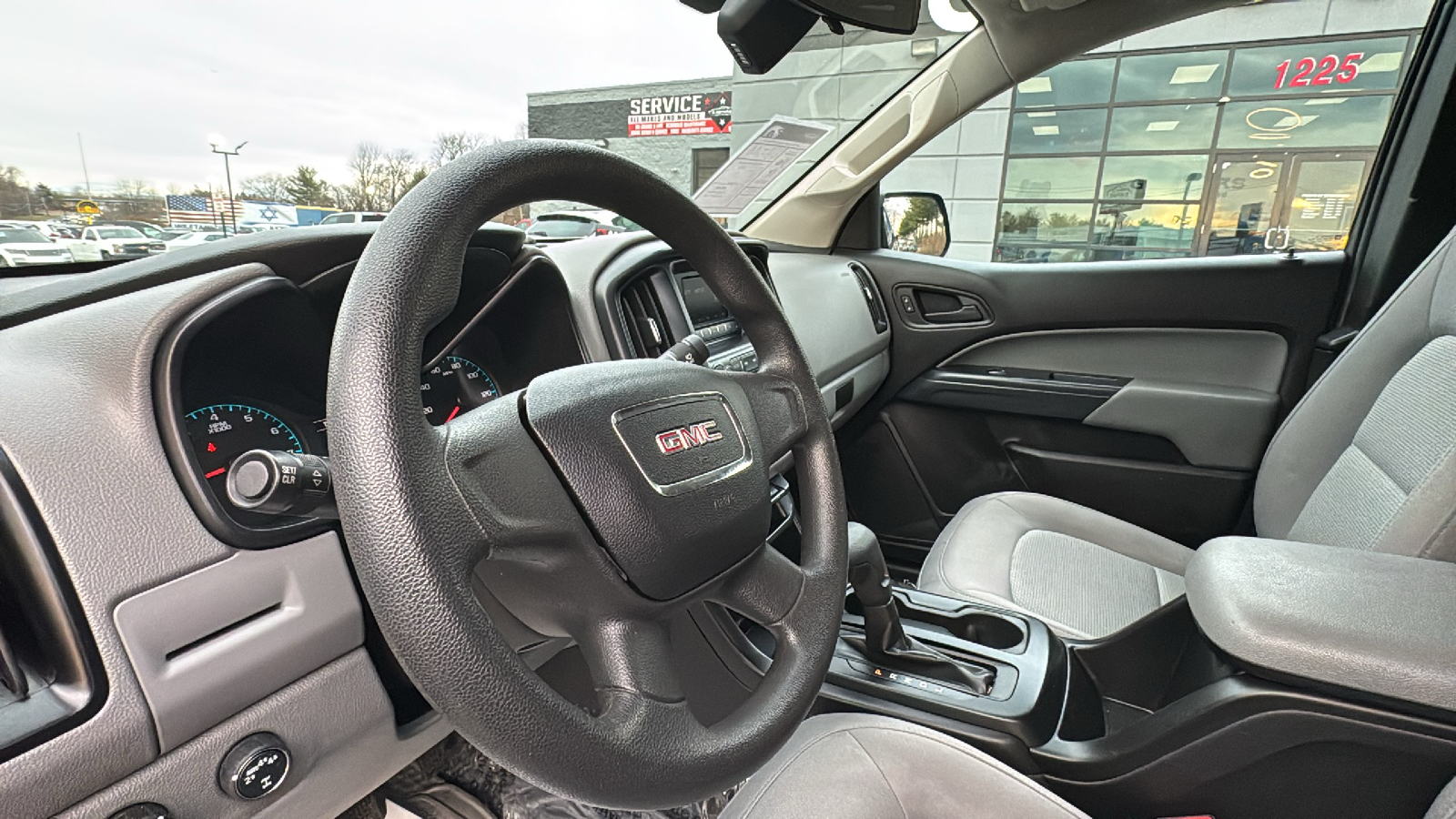 2017 GMC Canyon Extended Cab Pickup 2D 6 ft 37