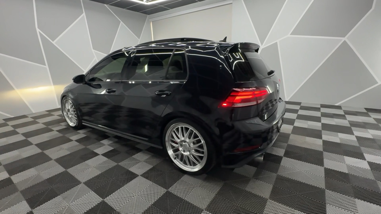 2018 Volkswagen Golf GTI Autobahn Hatchback Sedan 4D 5