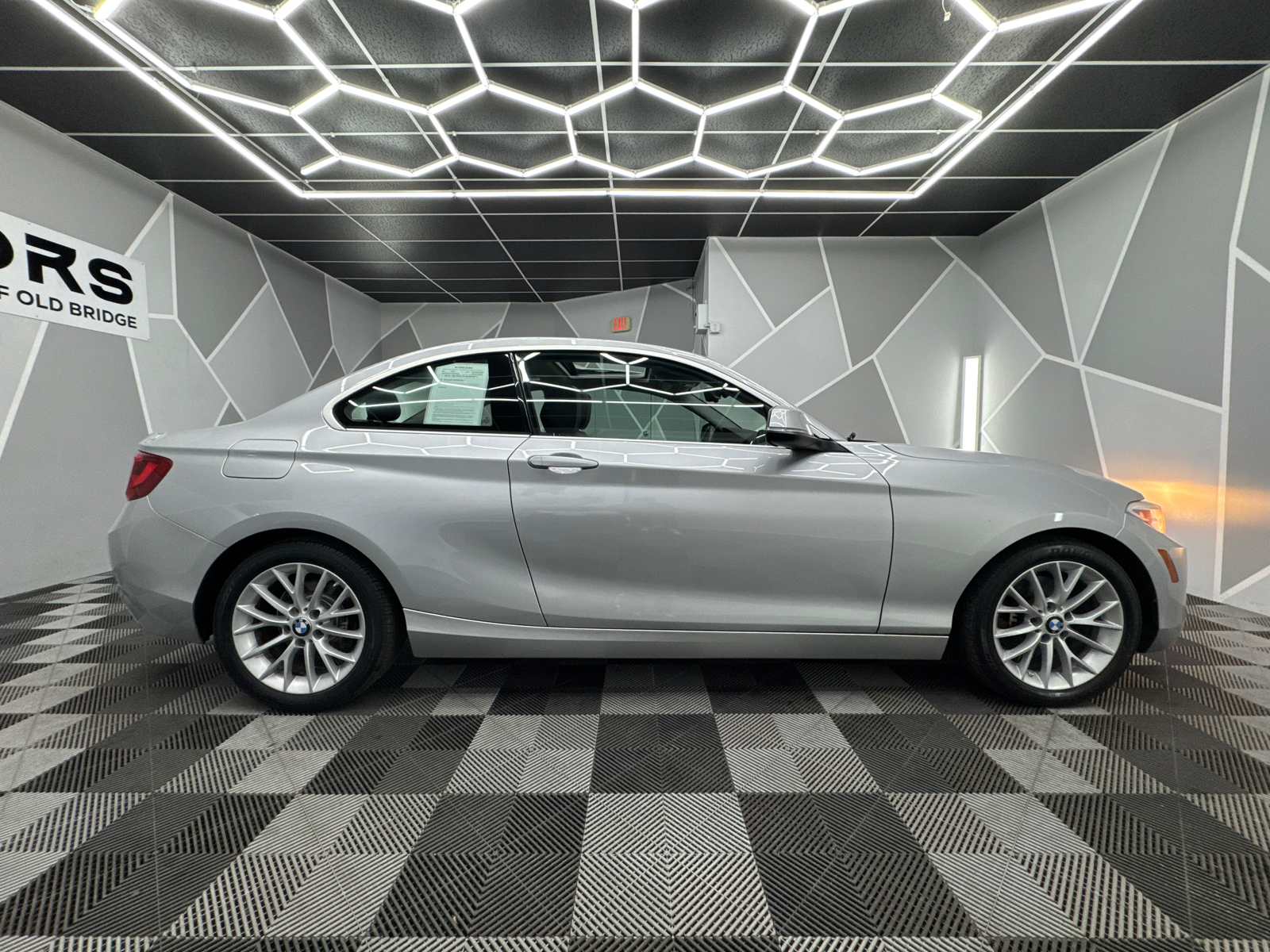 2015 BMW 2 Series 228i Coupe 2D 11