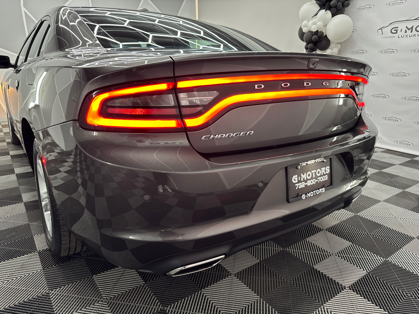 2022 Dodge Charger SXT Sedan 4D 6