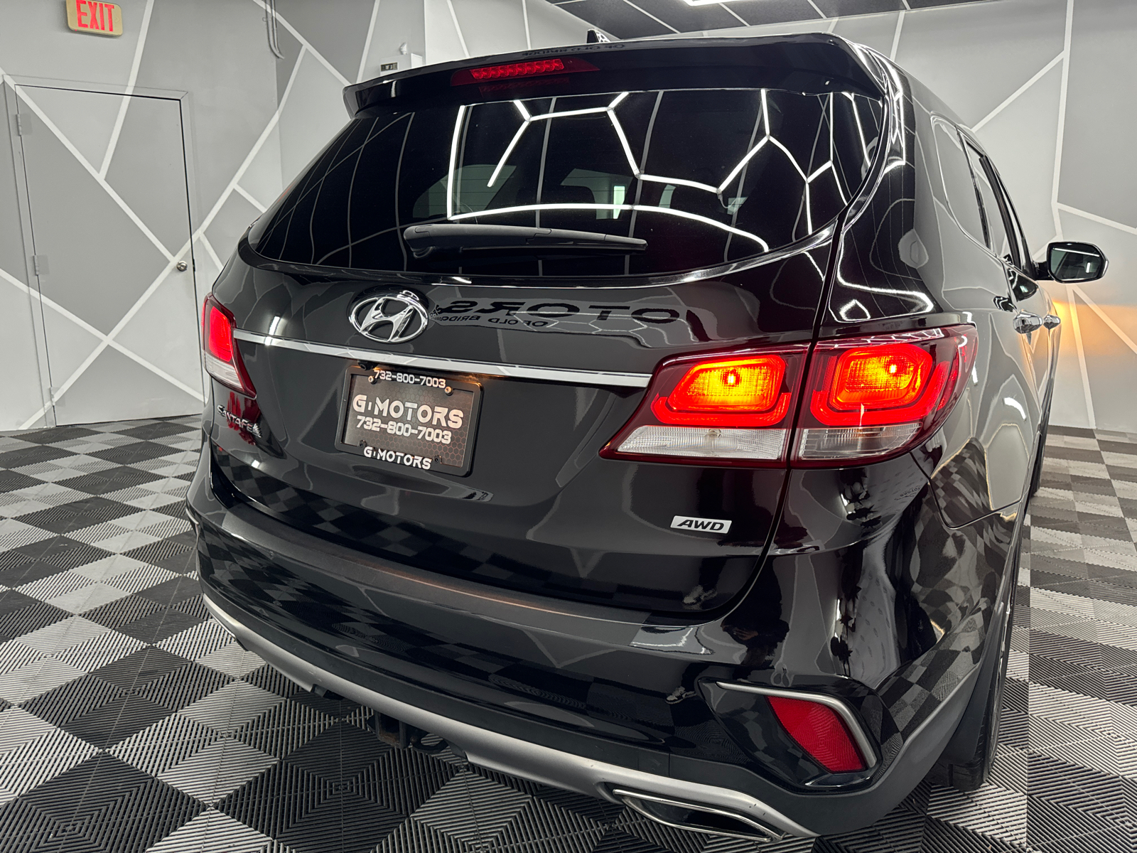 2018 Hyundai Santa Fe SE Sport Utility 4D 8