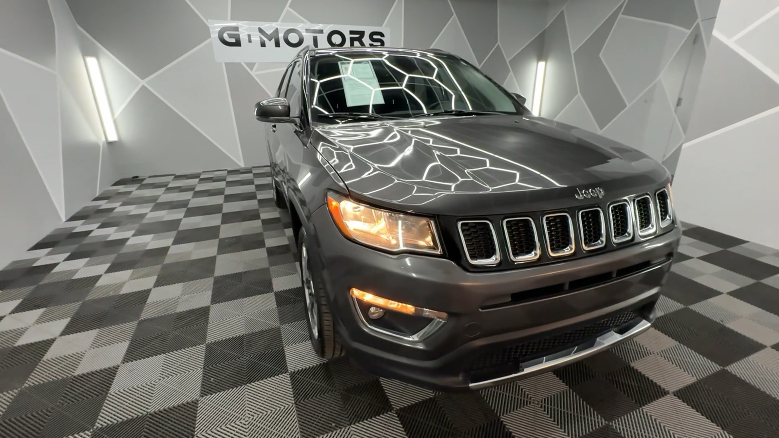 2018 Jeep Compass Limited Sport Utility 4D 22