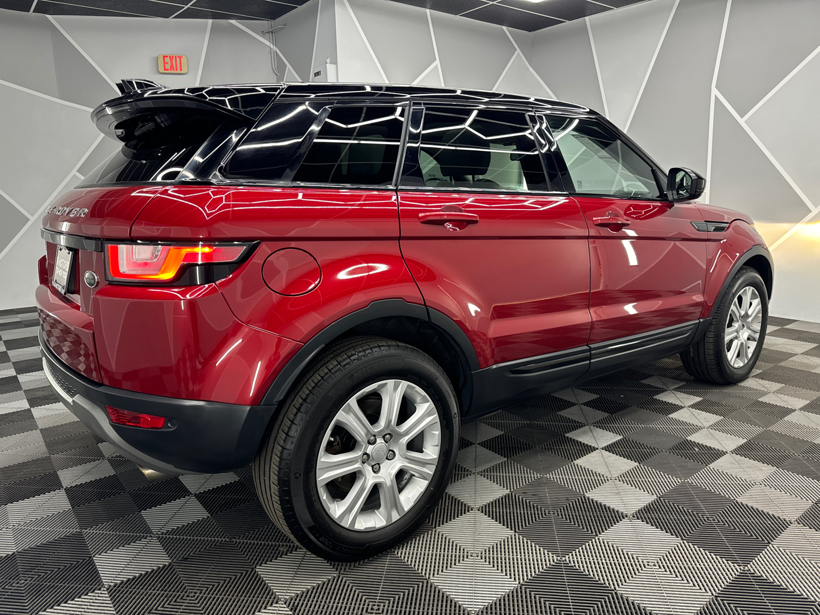 2018 Land Rover Range Rover Evoque  10