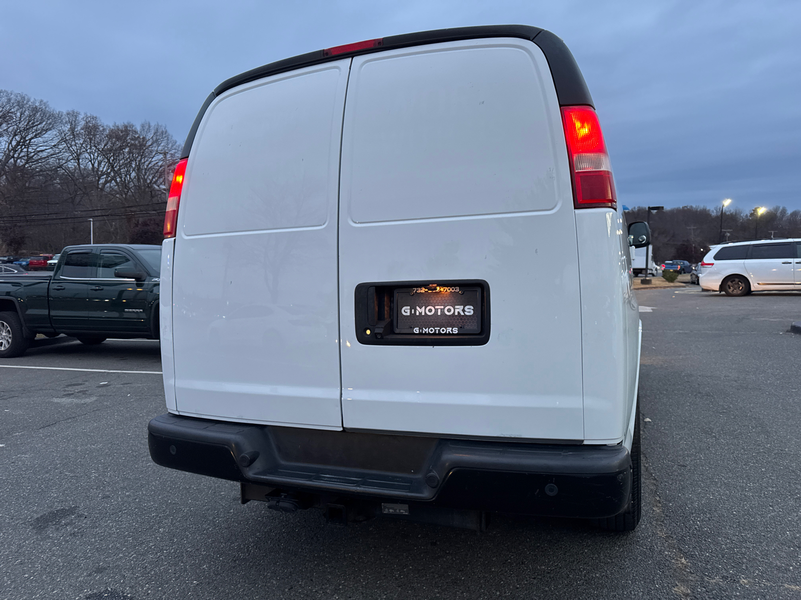 2017 Chevrolet Express 2500 Cargo Van 3D 8