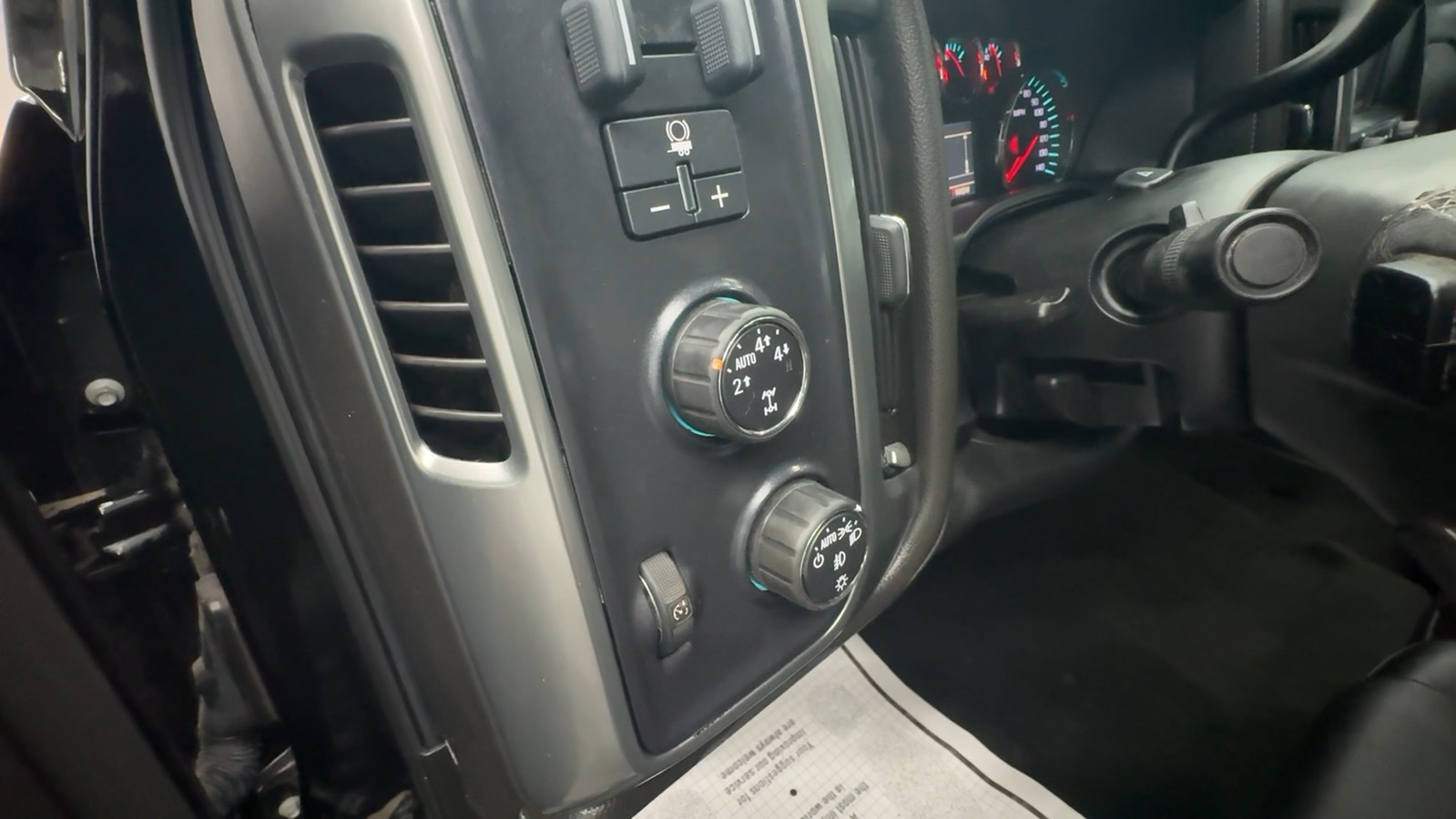 2015 Chevrolet Silverado 1500 Double Cab Z71 LTZ Pickup 4D 6 1/2 ft 38