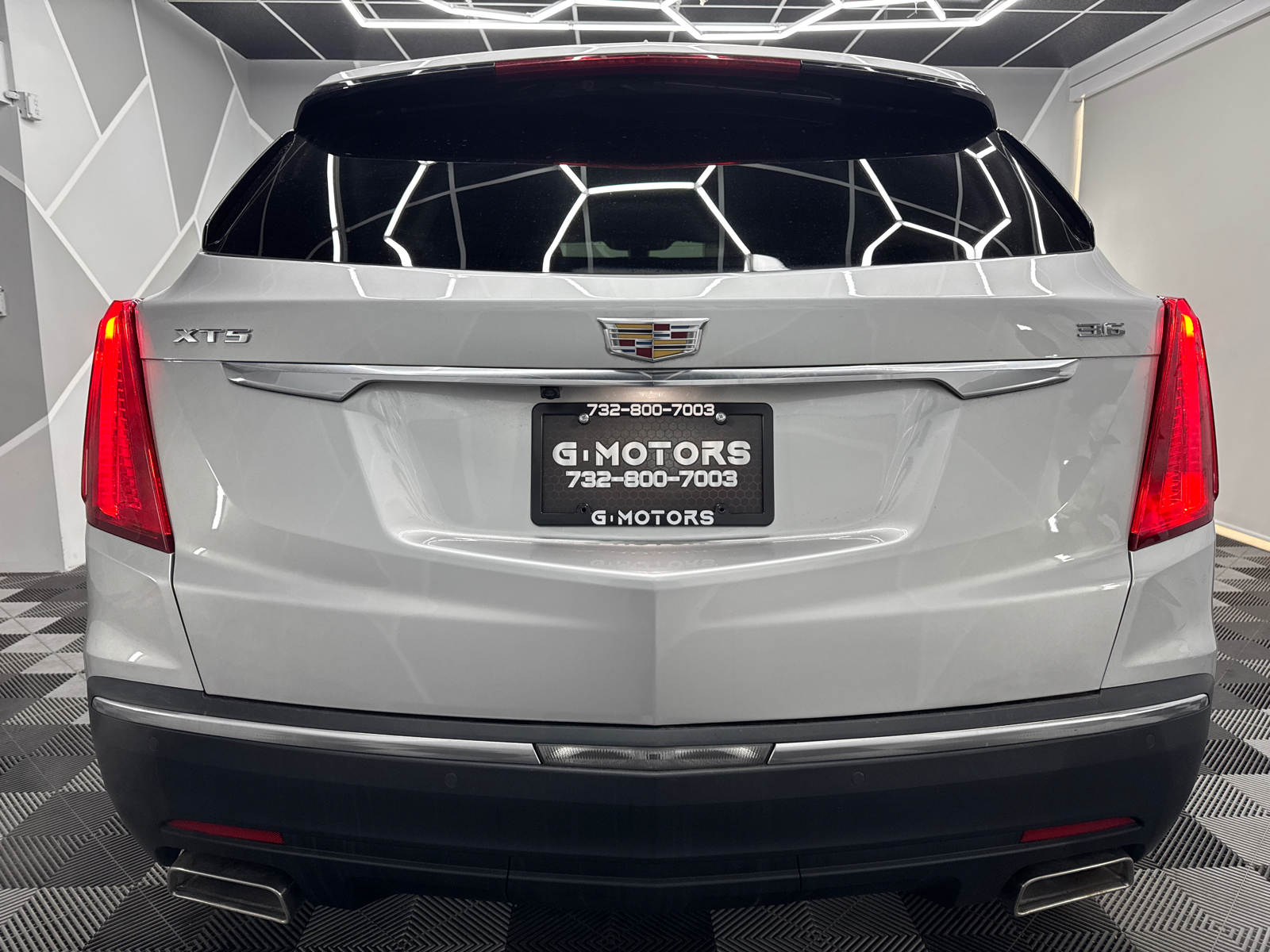 2017 Cadillac XT5 Sport Utility 4D 7