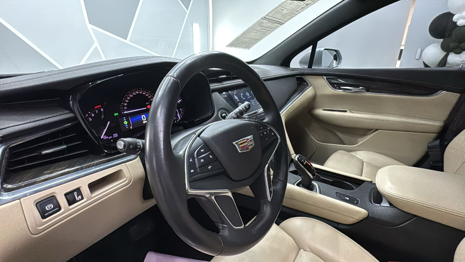 2017 Cadillac XT5 Sport Utility 4D 40