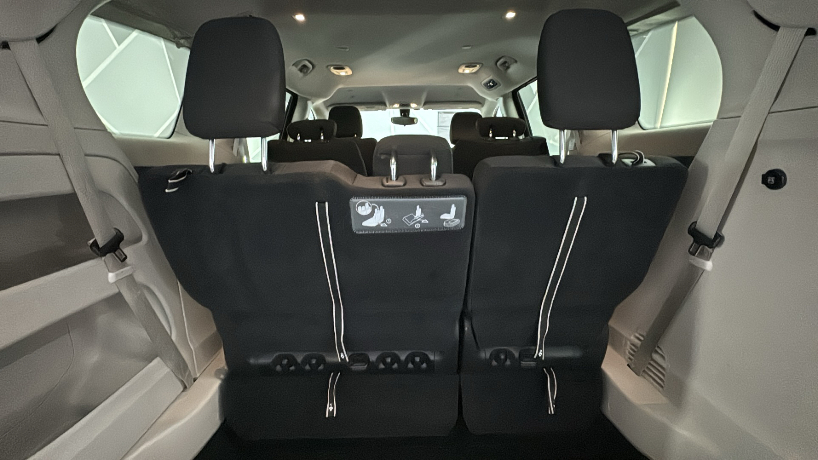 2018 Chrysler Pacifica Touring Plus Minivan 4D 22