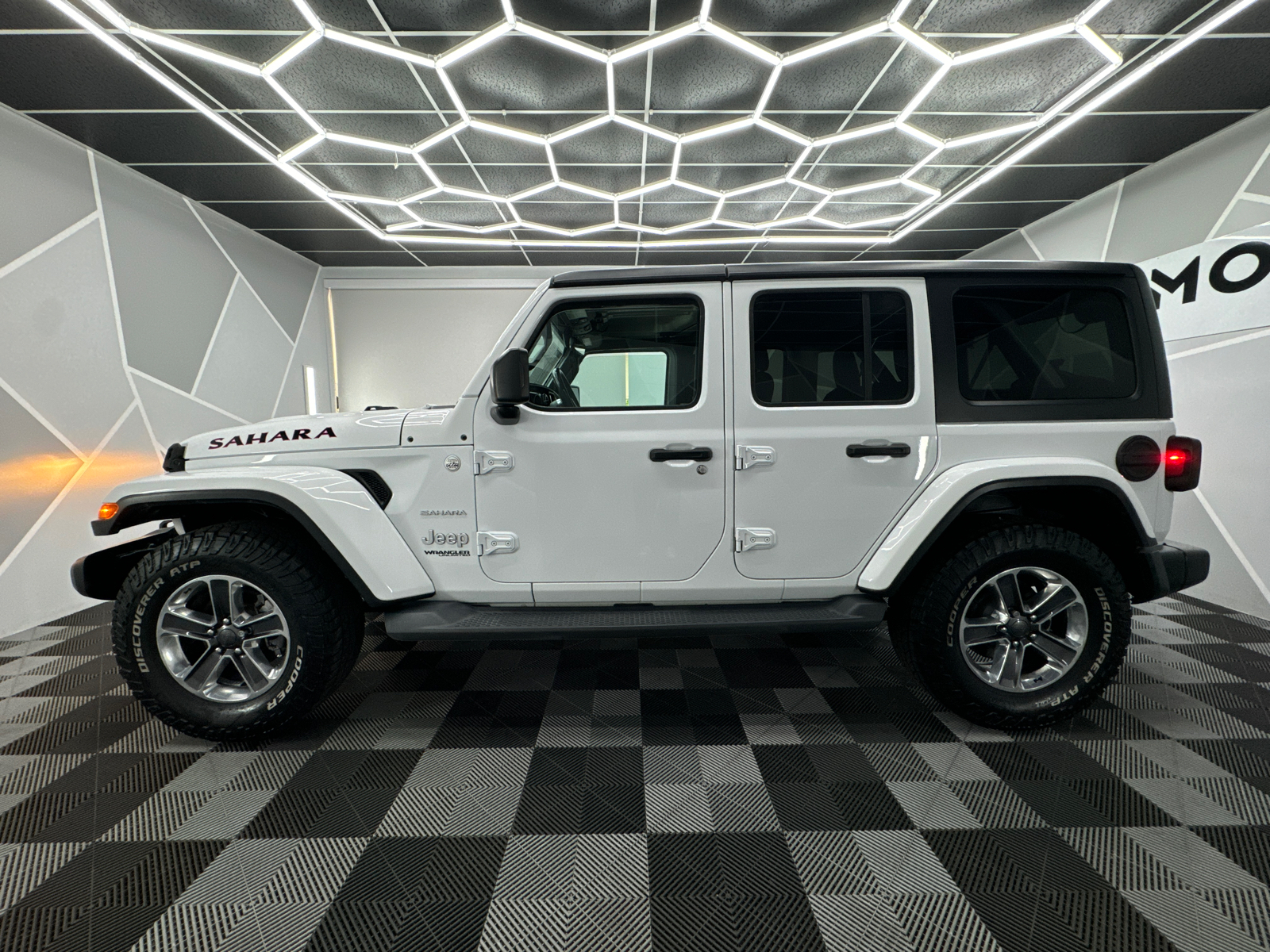 2018 Jeep Wrangler Unlimited All New Sahara Sport Utility 4D 3