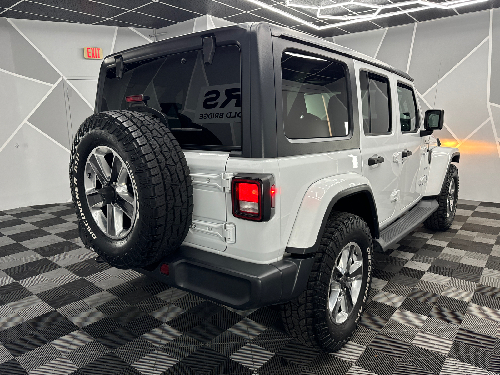 2018 Jeep Wrangler Unlimited All New Sahara Sport Utility 4D 9