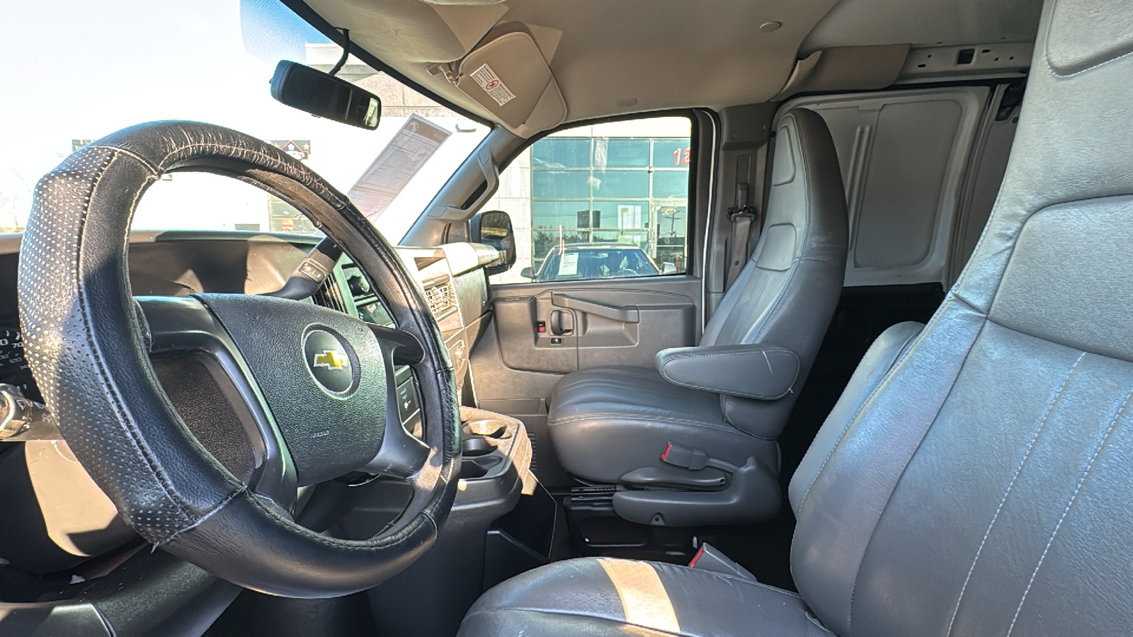 2016 Chevrolet Express 2500 Cargo Van 3D 36