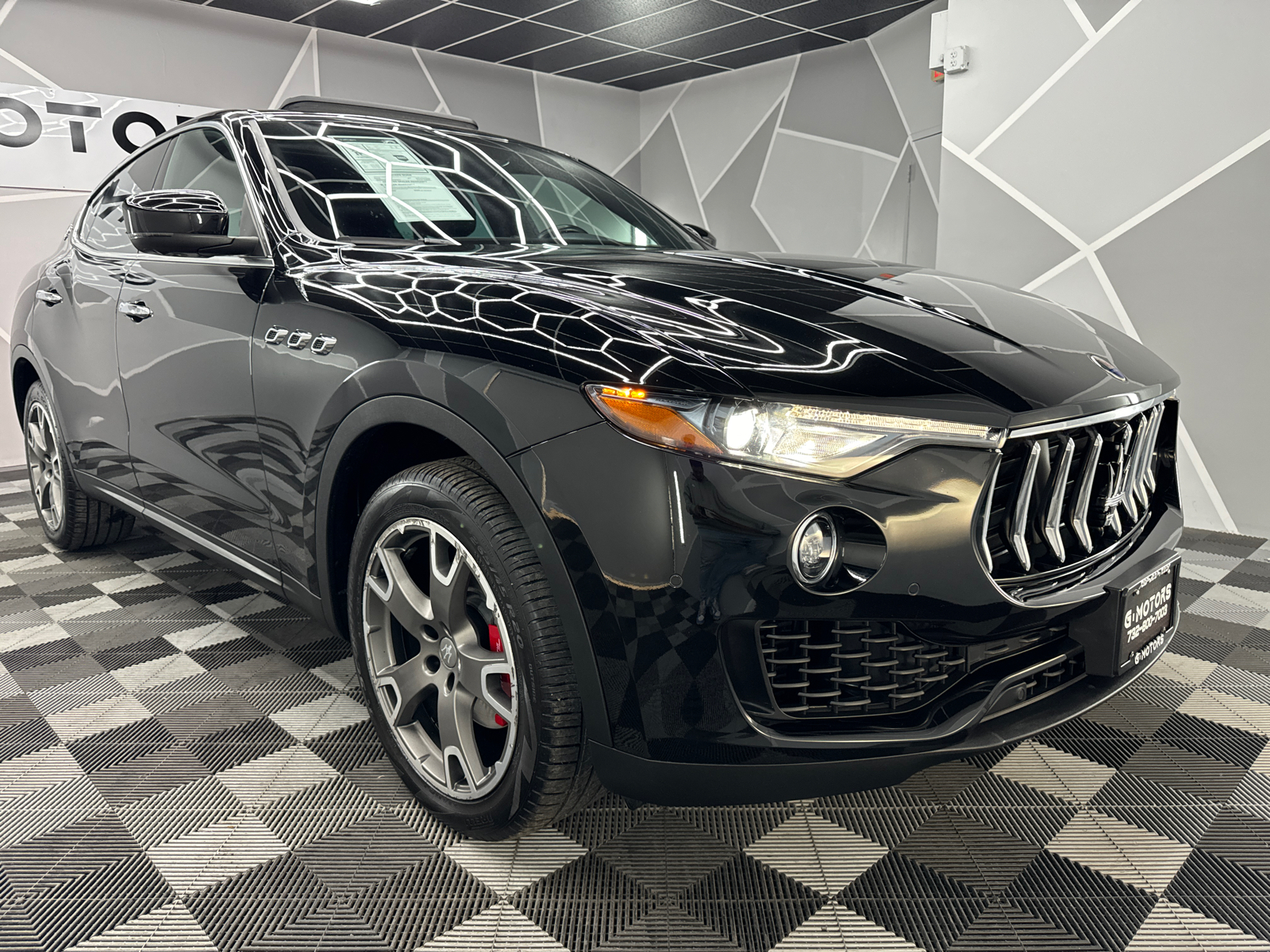 2018 Maserati Levante Sport Utility 4D 13